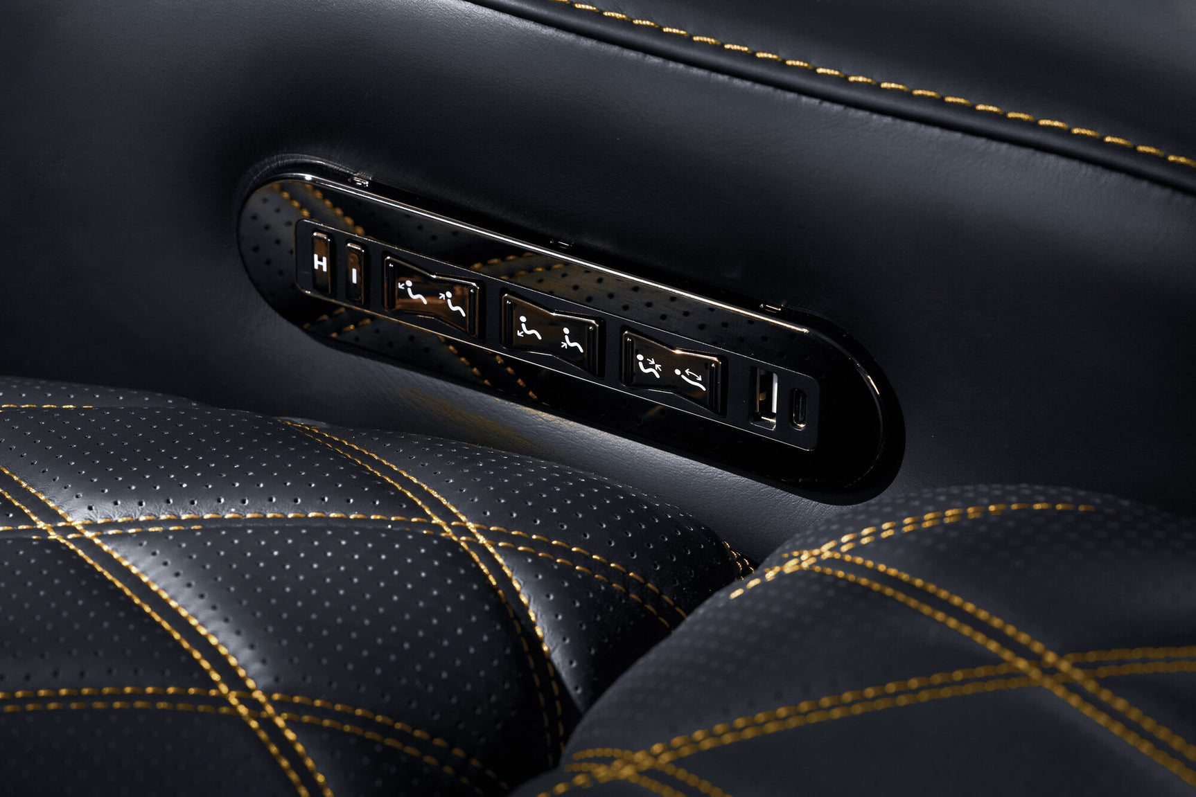 Valencia Oslo Ultimate Luxury Edition